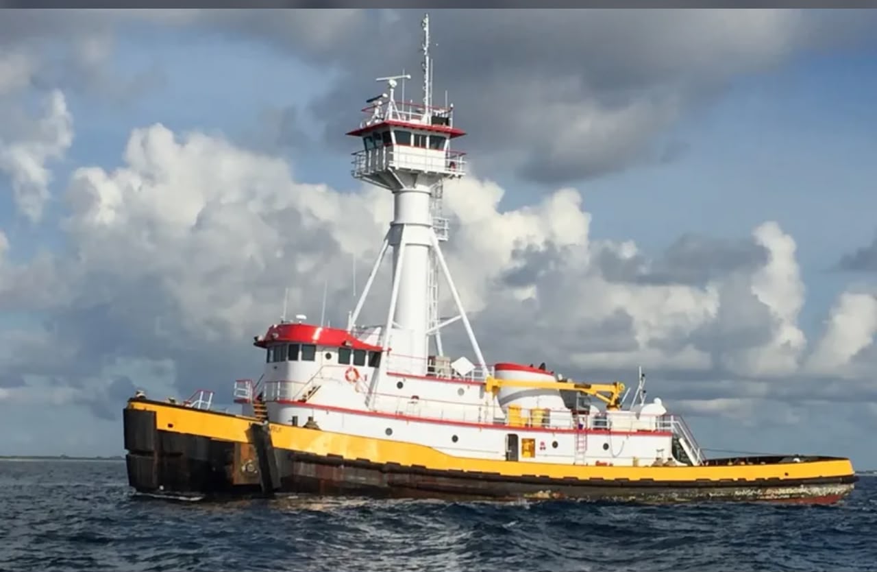 Helix Neptune tugboat